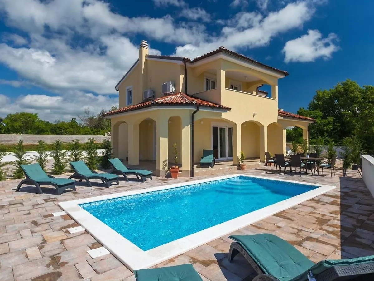 Villa Florami Krnica